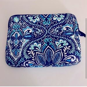 Vera Bradley Blue Island Medallion Padded Laptop Sleeve